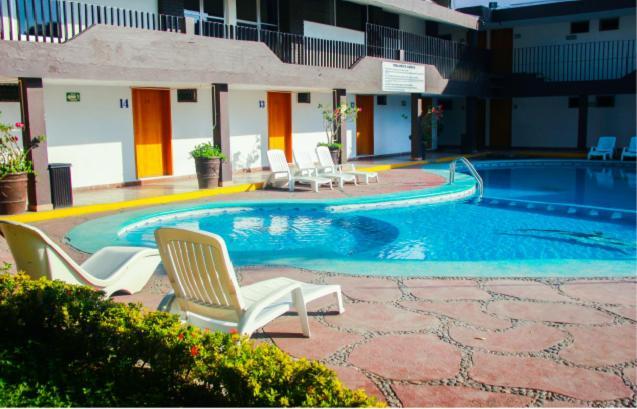 Hotel Gina Tecomán Εξωτερικό φωτογραφία