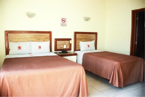 Hotel Gina Tecomán Εξωτερικό φωτογραφία