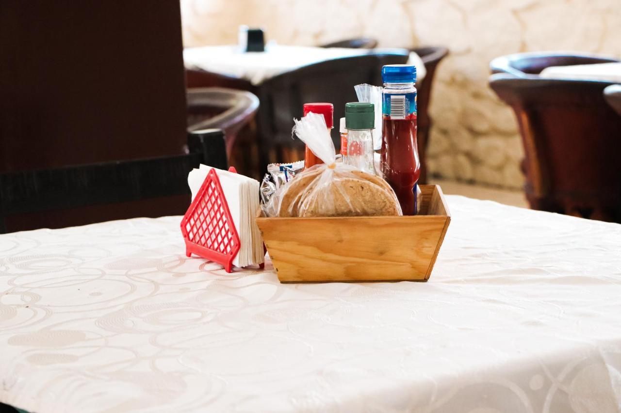 Hotel Gina Tecomán Εξωτερικό φωτογραφία